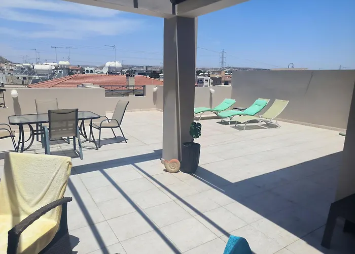 Apartmán 2 Bedroom Penthouse In With Communal Pool