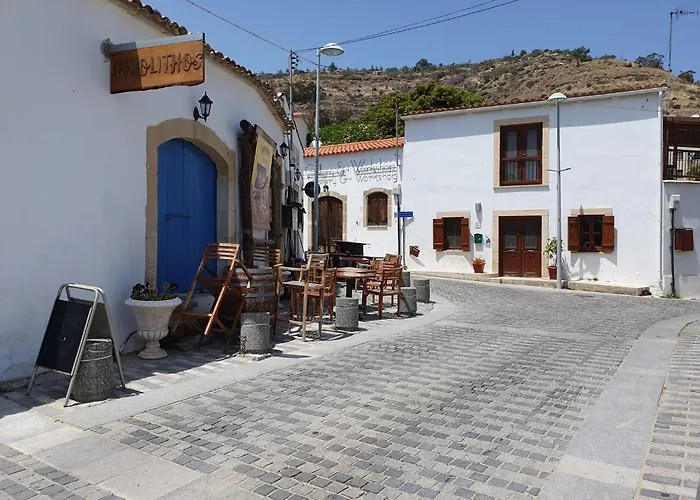 2 Bedroom Penthouse In With Communal Pool