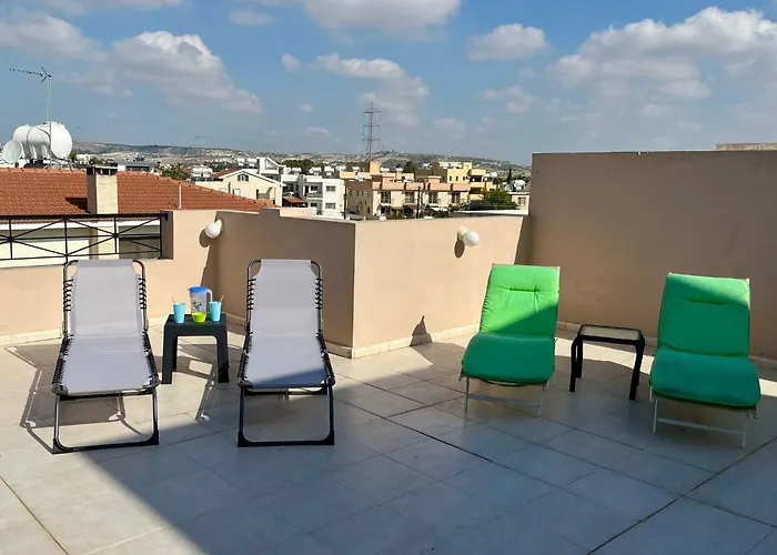 2 Bedroom Penthouse In With Communal Pool Daire