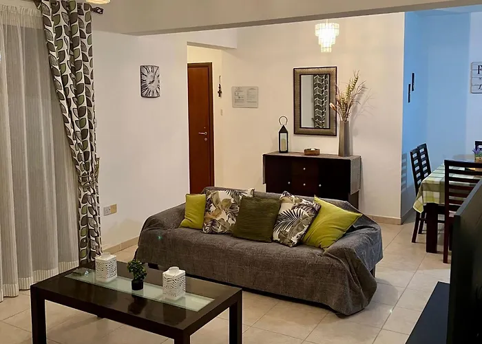 2 Bedroom Penthouse In With Communal Pool Daire *